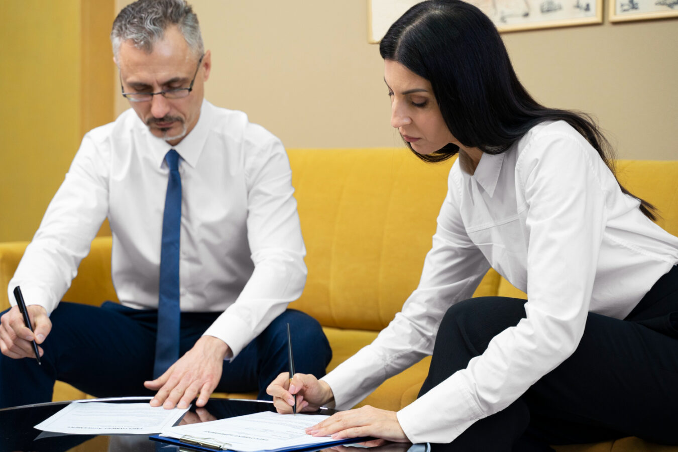 2149445769 HR professional reviewing 2025 retirement benefit options